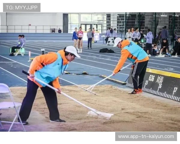 世界田径联盟在赛事组织中推广志愿者职业路径与激励机制，田径世界大赛