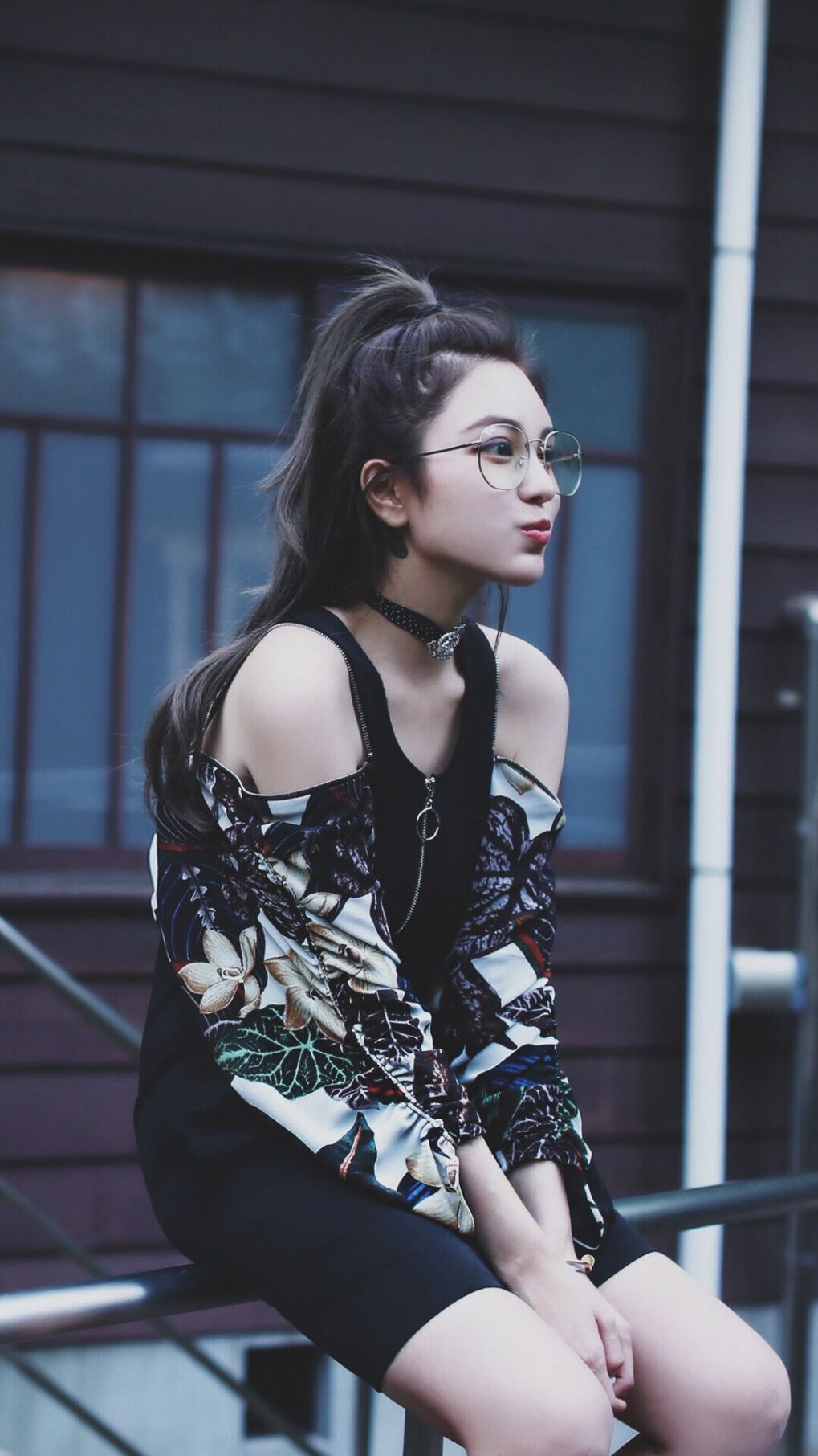 掘金赛后集体观看比赛录像检讨表现，掘金队回放