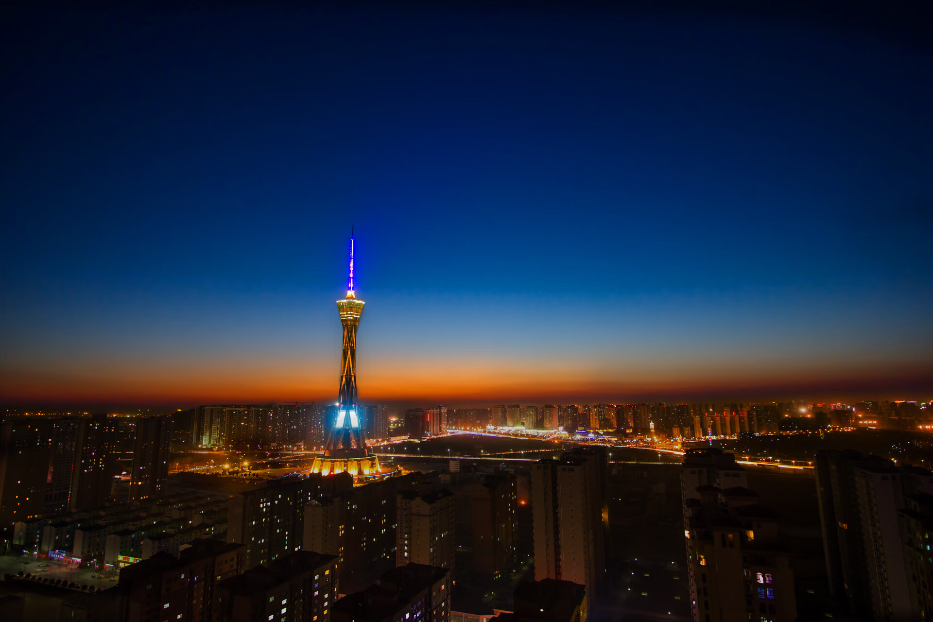 3-0爆冷晋级，樊振东成萨尔布吕肯最大英雄，萨尔布吕肯乒乓球